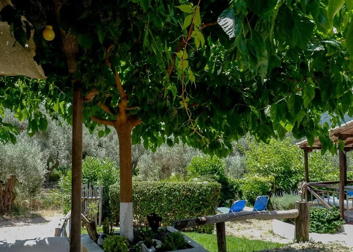 Kaluvi 度假居 斯基亚索斯镇