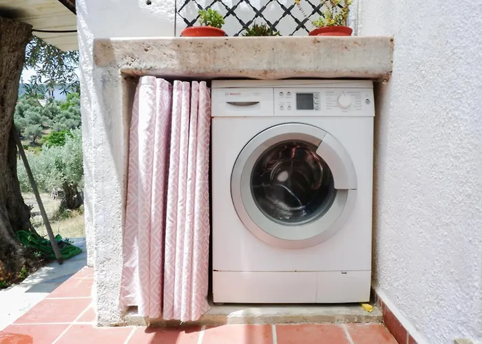 Kaluvi 度假居 斯基亚索斯镇